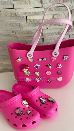 Crocs Classic Clog + Crocs Tote Bag Set – Original, Stylish Durable
