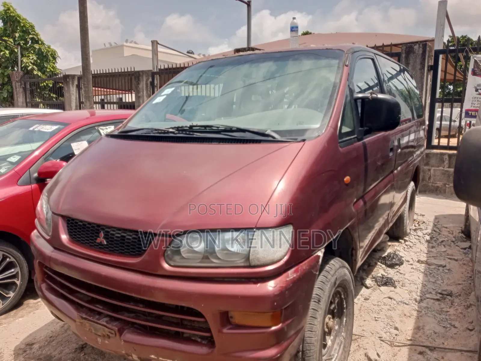 Mitsubishi Space Gear 2003 Red