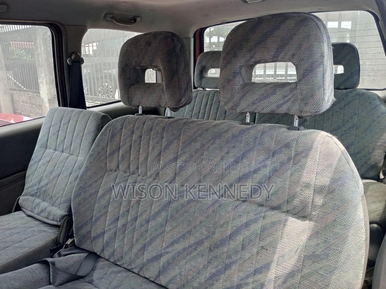 Mitsubishi Space Gear 2003 Red