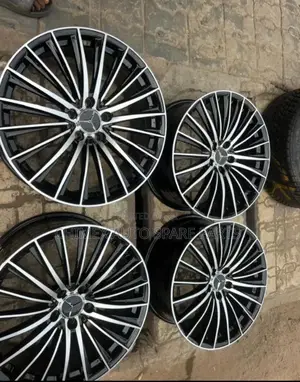 Complete Alloyed 22 Rims For Maybach