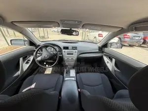 Toyota Camry SE 4dr Sedan (2.4L 4cyl 5A) 2009 Gray