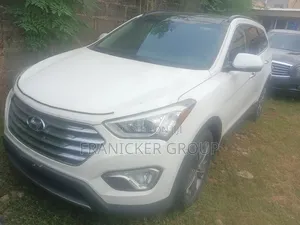Hyundai Santa Fe 2013 White