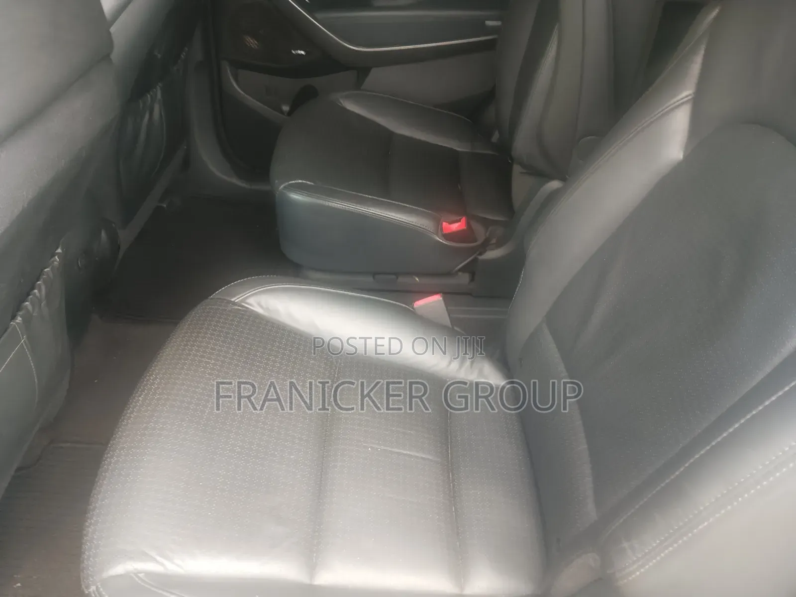 Hyundai Santa Fe 2013 White