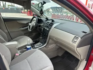 Toyota Corolla LE 4dr Sedan (1.8L 4cyl 4A) 2010 Red