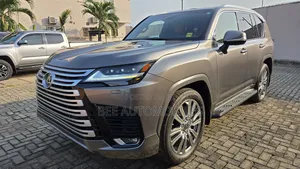 New Lexus LX 600 2024 Gray