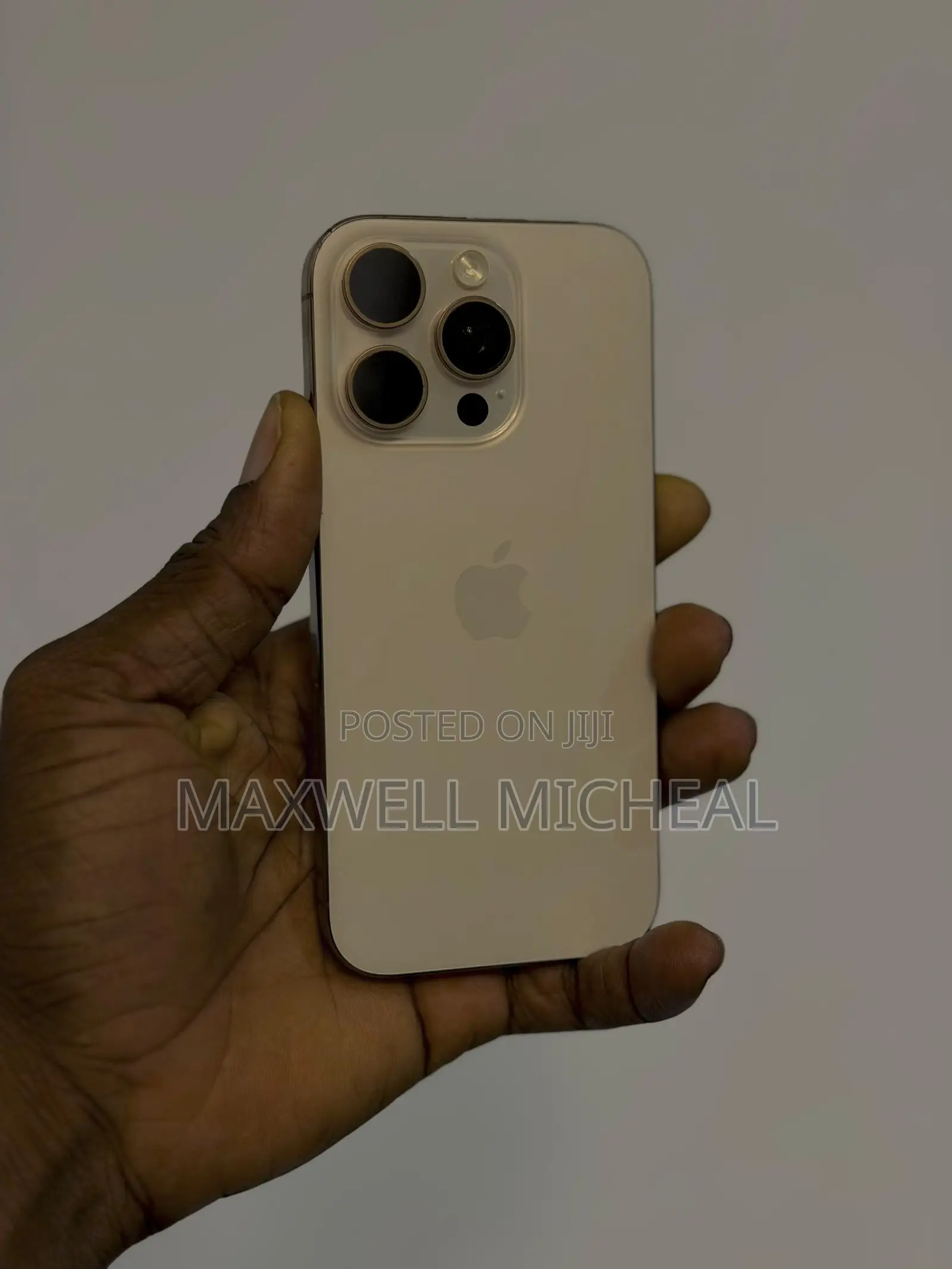 Apple iPhone 16 Pro 128 GB Gold