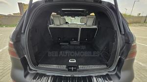 Mercedes-Benz M Class ML63 AMG 4dr SUV AWD (5.5L 8cyl Turbo 7A) 2015