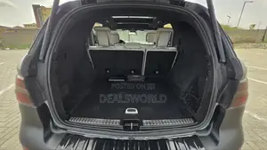 Mercedes-Benz M Class ML63 AMG 4dr SUV AWD (5.5L 8cyl Turbo 7A) 2015