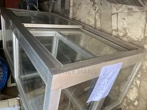 Show Glass