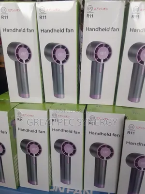 R11 Handheld Fan