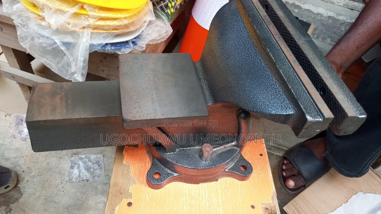 12 Inches Vice