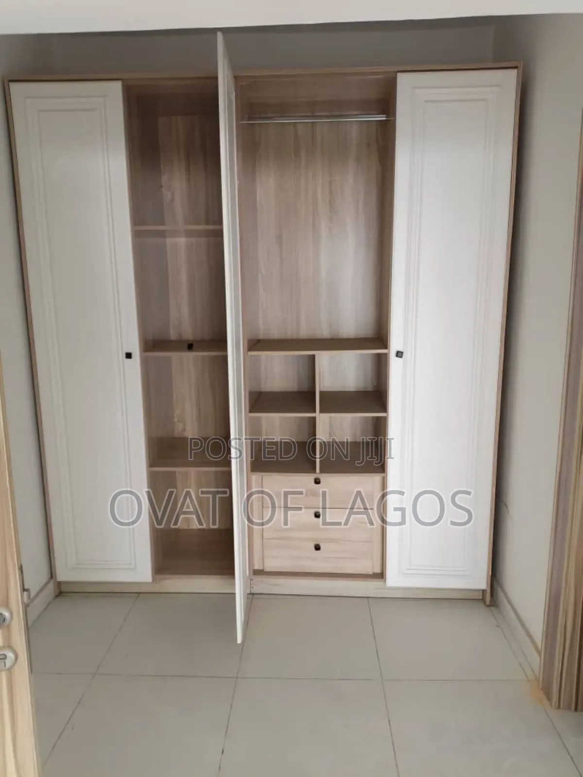 5bdrm Duplex in Chevron for rent