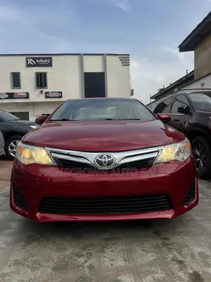 Toyota Camry LE 4dr Sedan (2.5L 4cyl 6A) 2012 Red