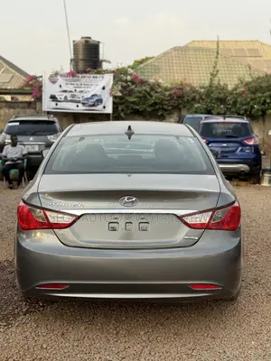 Hyundai Sonata Limited Sedan FWD (2.4L 4cyl 6A) 2013 Gray