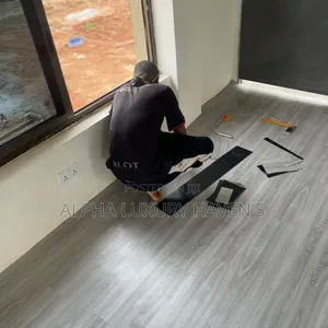 Laminate SPC Wooden Floor