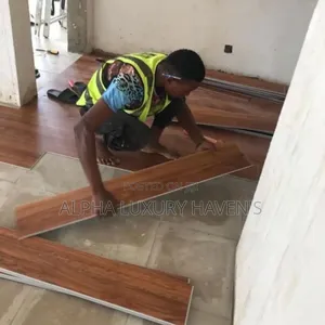 Laminate SPC Wooden Floor