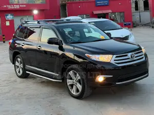 Toyota Highlander Limited 3.5l 4WD 2013 Black