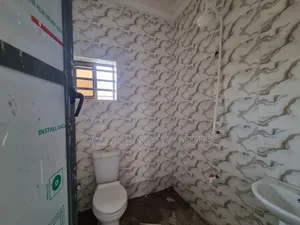 2bdrm Block of Flats in Ekpen, Phase 1 / Gbagada for rent