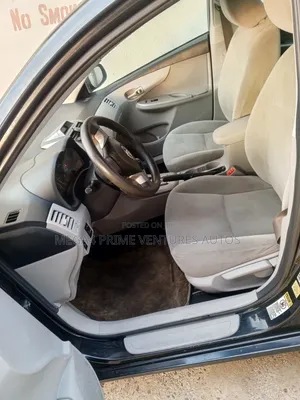 Toyota Corolla LE Special Edition 4dr Sedan (1.8L 4cyl 4A) 2013 Black