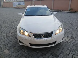 Lexus IS 250 Automatic 2012 White