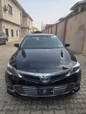 Toyota Avalon XLE Premium Sedan FWD (3.5L 6cyl 6A) 2013 Black