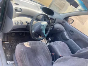 Toyota Yaris 1.3 2008 Green