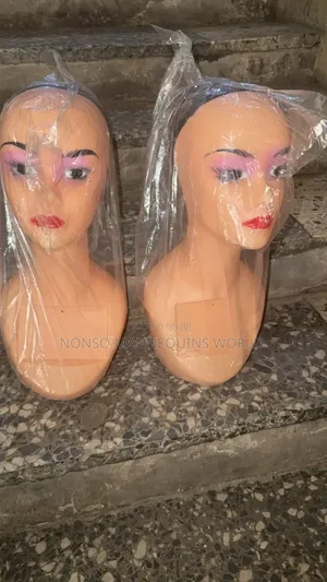 Female Plastic Long Neck Mannequin Heads