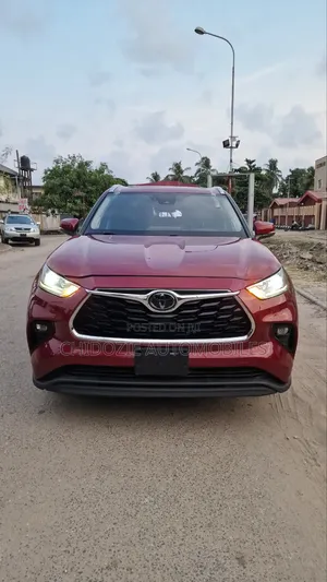 Toyota Highlander Limited AWD 2020 Red