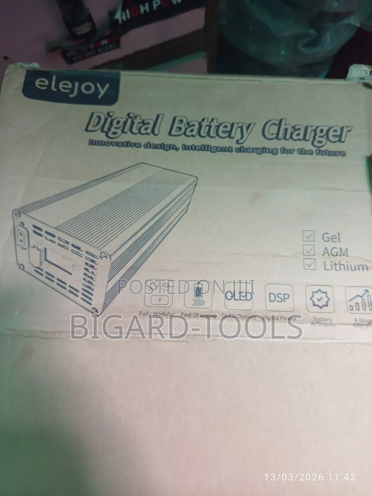 Digital Battery Charger