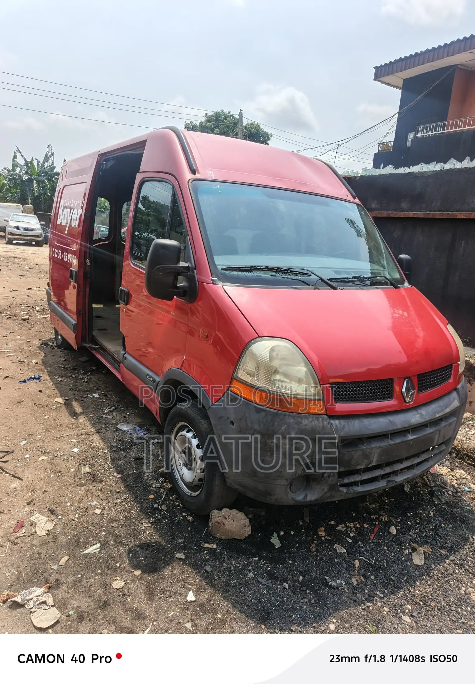 Renault Master 2009 Red