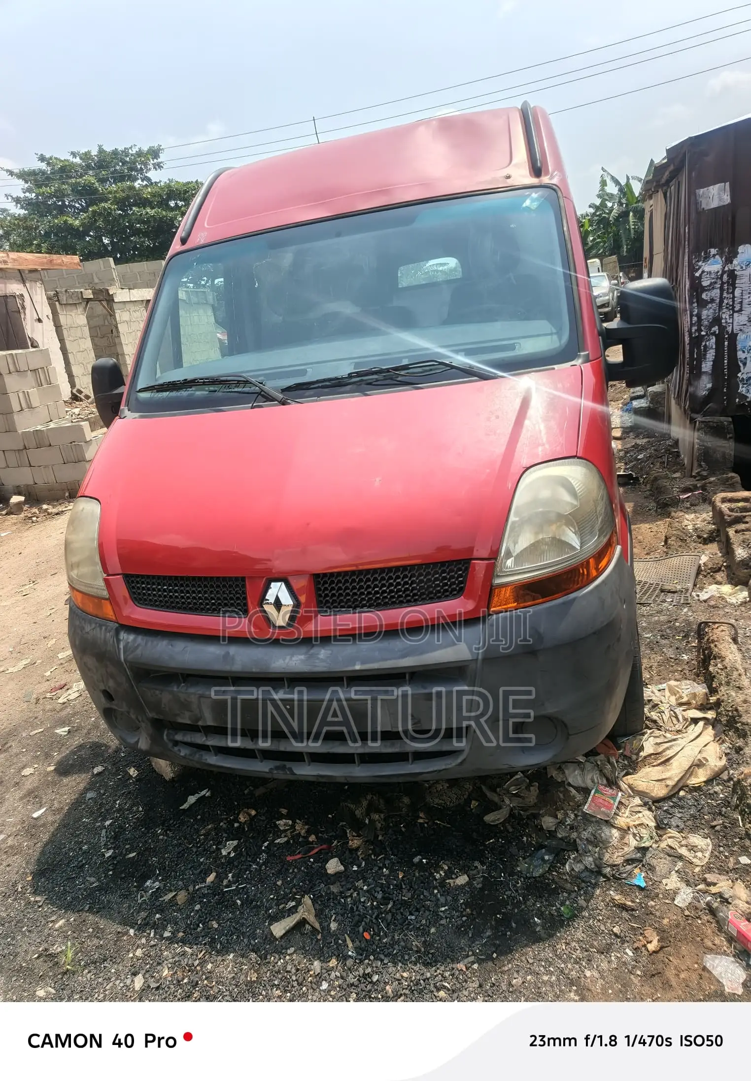 Renault Master 2009 Red