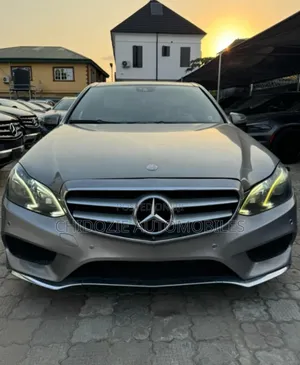 Mercedes-Benz E350 Base 4Matic Sedan AWD (3.5L 6cyl 7A) 2015 Gray