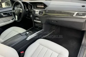 Mercedes-Benz E350 Base 4Matic Sedan AWD (3.5L 6cyl 7A) 2015 Gray