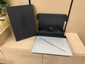 New Laptop Asus ROG Zephyrus G14 16GB AMD Ryzen 9 SSD 1T