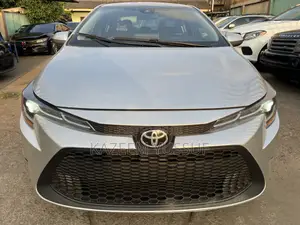 Toyota Corolla SE 2020 Silver