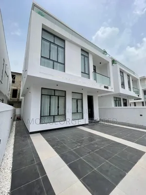 5bdrm Duplex in Chevron for sale