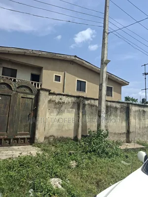 3bdrm Block of Flats in Aloba Ipaja Lagos, Alimosho for sale