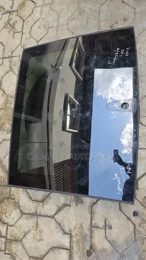 Hyundai Sonata 2013 Back Pamanent Roof Glass Available