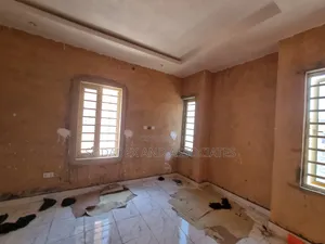 2bdrm Block of Flats in Oworonshoki / Gbagada for rent