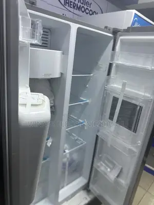 Midea Side by Side Refrigerator With Dispenser 686 Liters