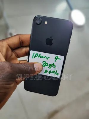 Apple iPhone 7 32 GB Black