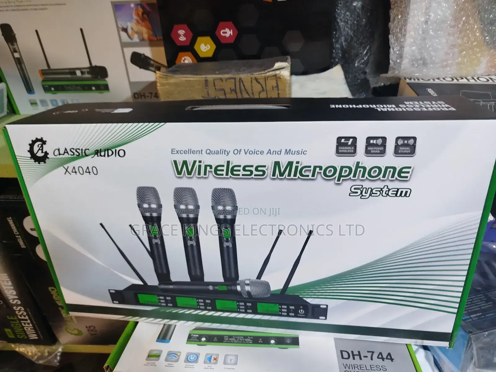 Classic Audio 4in1 Wireless Microphone