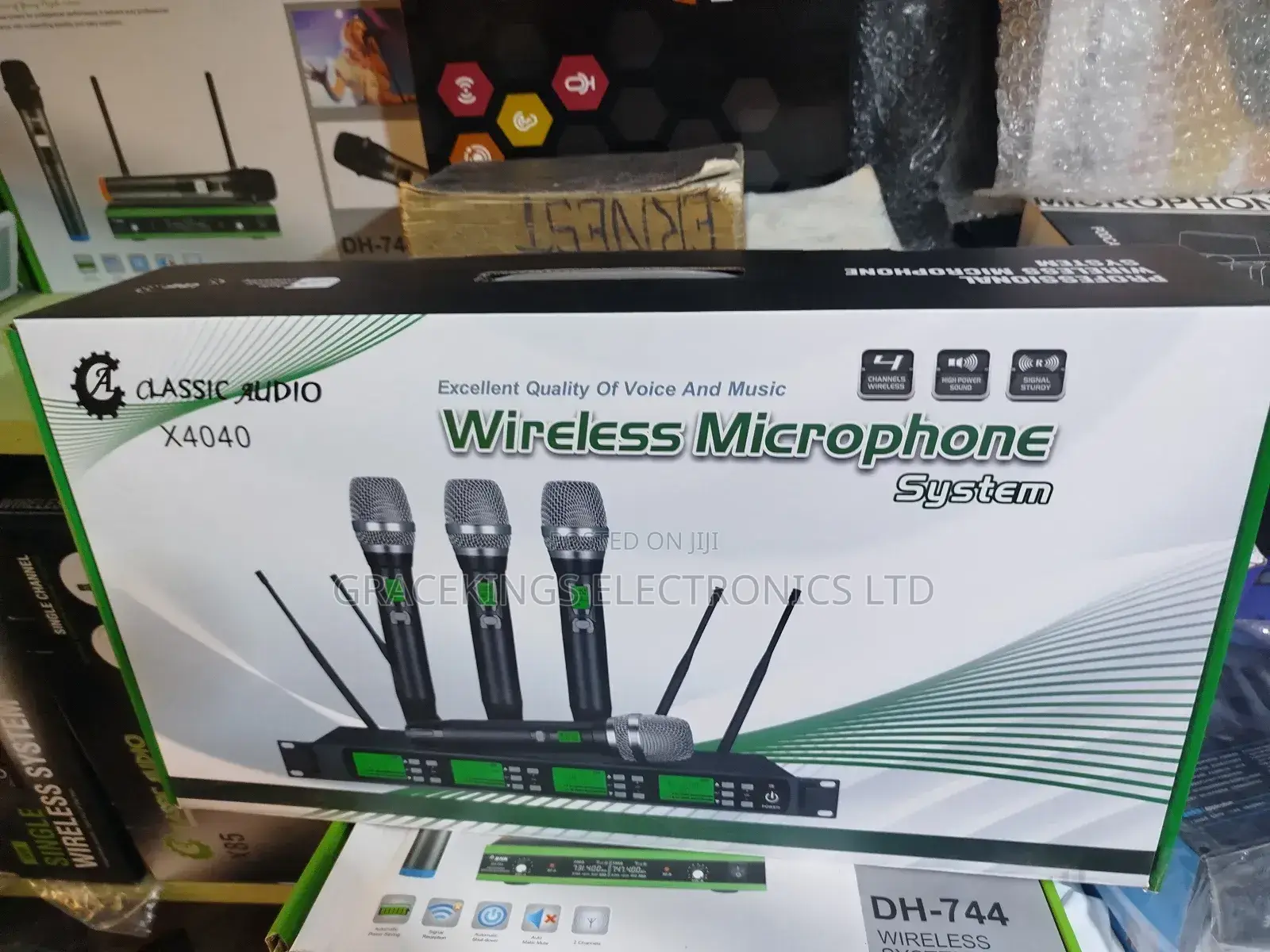 Classic Audio 4in1 Wireless Microphone