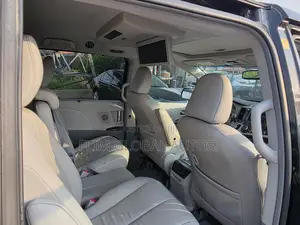 Toyota Sienna Limited 7 Passenger 2011 Black