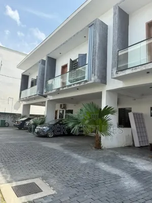 1bdrm Shared Apartment in Royal Pine Estate, Lekki Phase 2 for rent