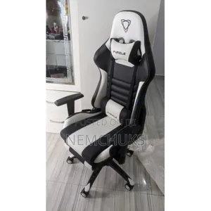 Elite Gamer Chair With Footrest