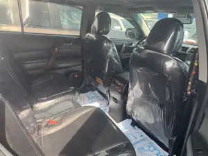 Toyota Highlander Limited 3.5l 4WD 2013 Gray