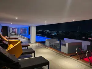 Luxurious 1 Bedroom Apartment With Rooftop Pool and Gym