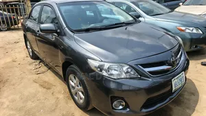 Toyota Corolla LE 4dr Sedan (1.8L 4cyl 4A) 2010 Gray