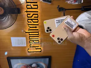 Apple iPhone 11 Pro 64 GB Gold